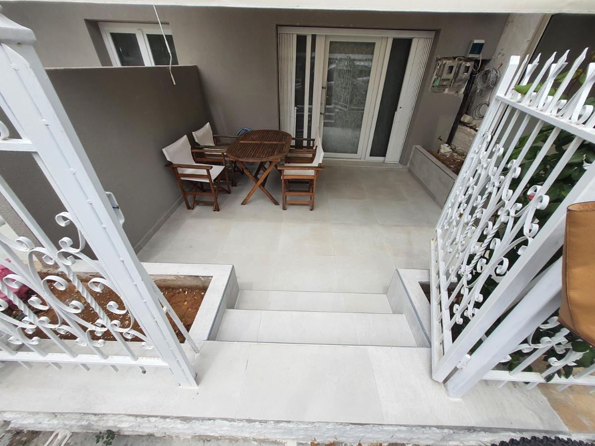 New Apartment ,50M From The Sea At Nea Irakleia. Zewnętrze zdjęcie